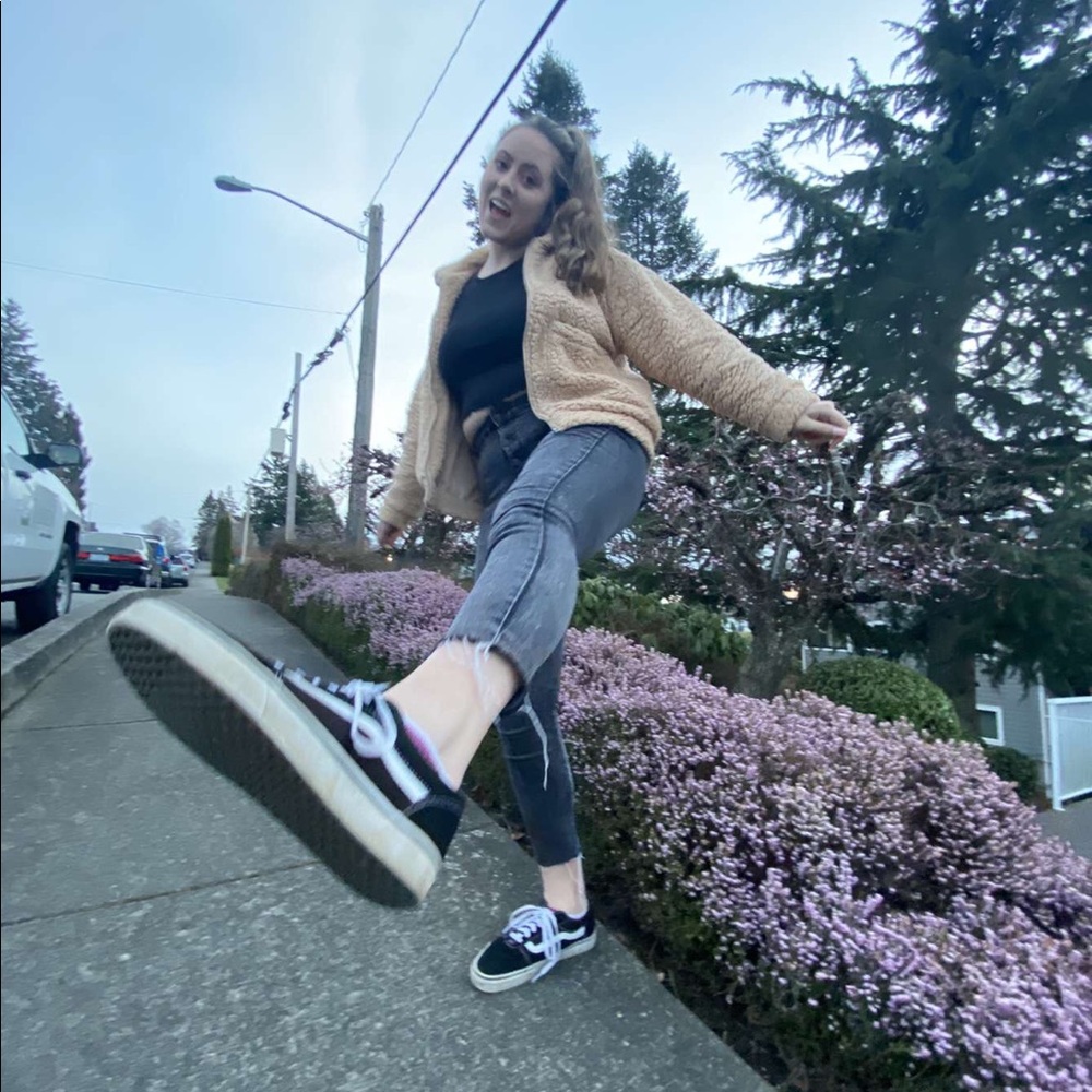 Meet your Posher, Maddie